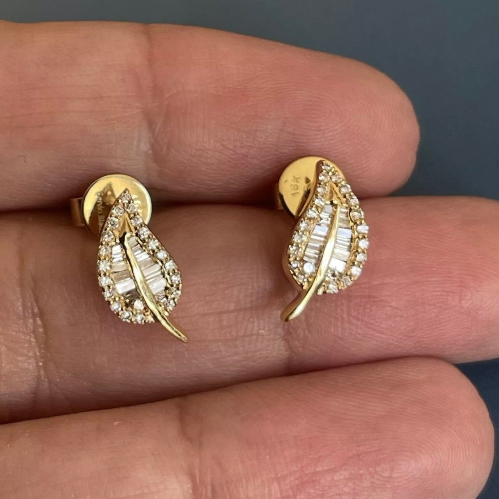 18ct Yellow Gold Diamond Earrings 0.40ct Leaf studs