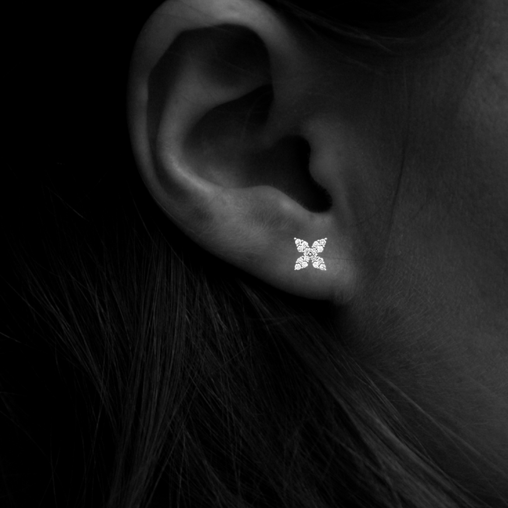 18ct White 0.50ct diamond Flower Petal cluster stud earrings