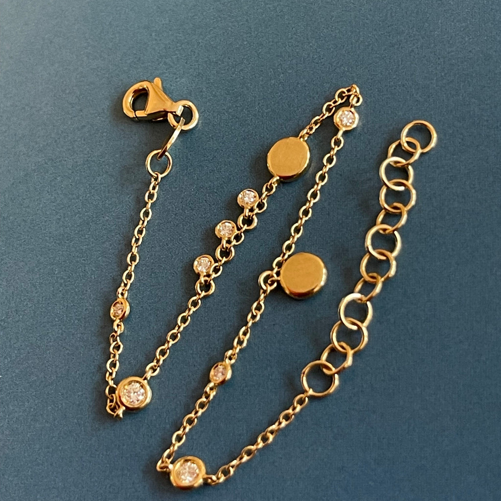 18ct Yellow Gold Diamond Bracelet 0.15ct With Disc Charms Bezel Drops