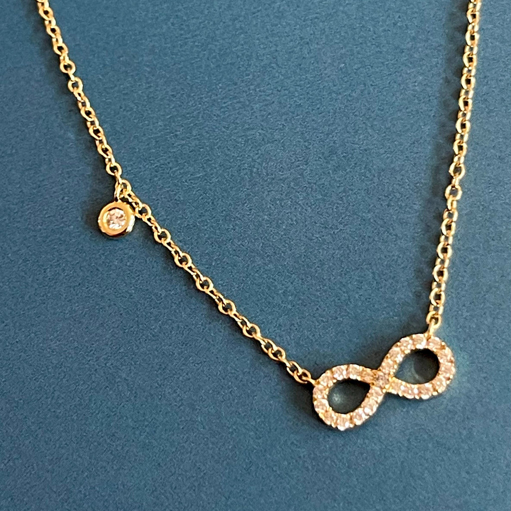 18ct Yellow Gold Diamond Necklace Infinity pendant with solitaire charm