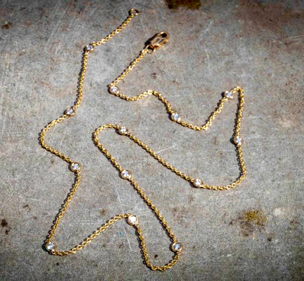 18ct Yellow gold scatter diamond chain