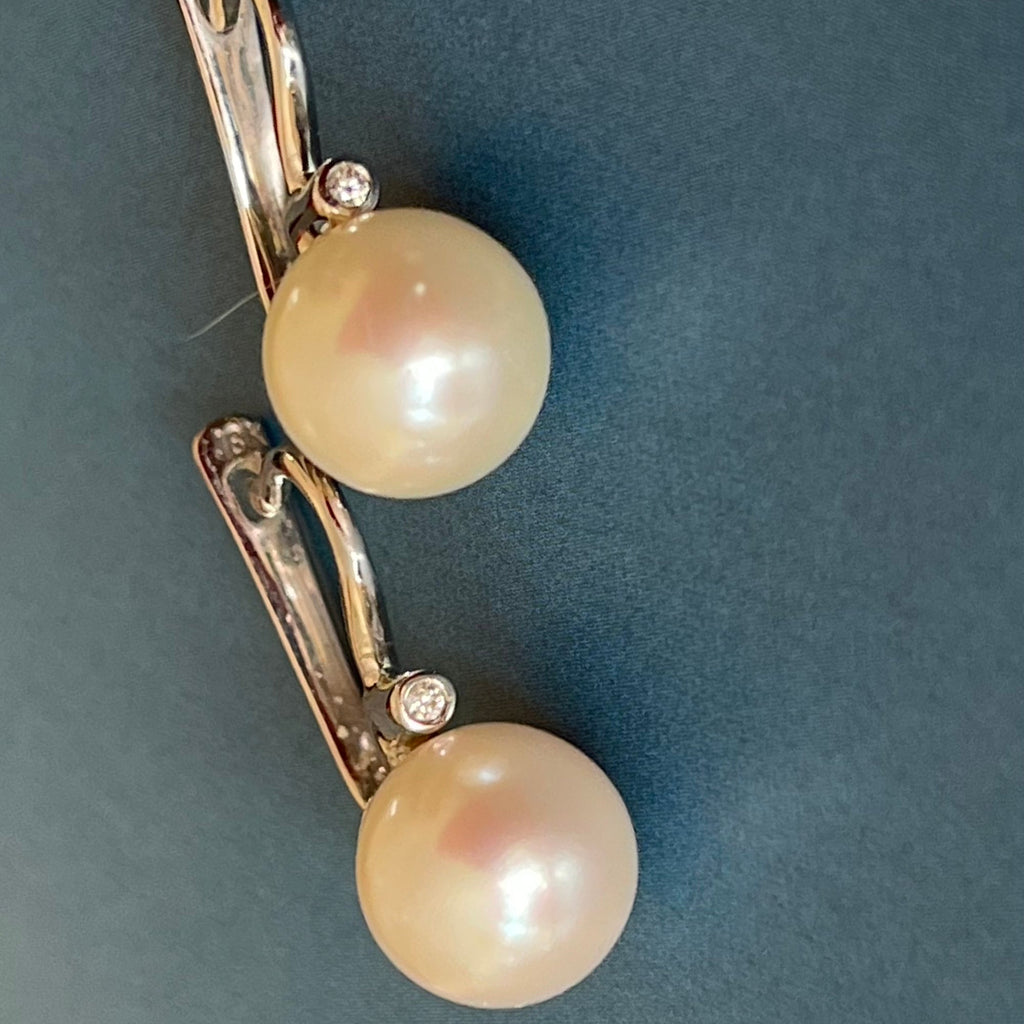 18ct White Gold Diamond Earrings With Pearls Leverback