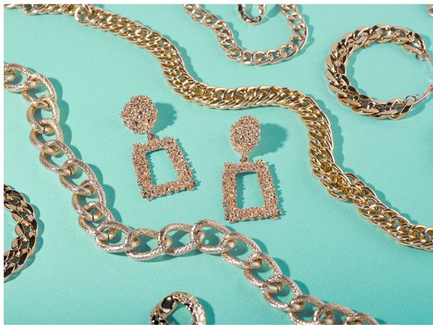 Elevate Your Style: Adding Length with Diamond & Gold Chain Extensions