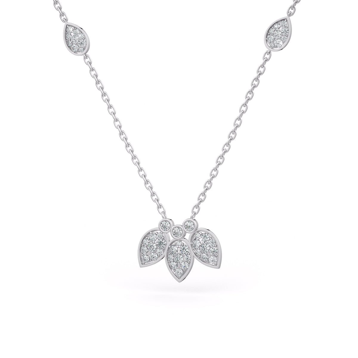 Collier en or blanc 18 carats serti de diamants de 1,40 ct et orné de pétales de nénuphar.