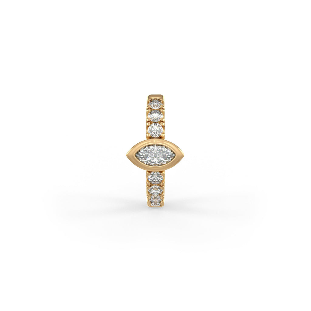 Boucles d'oreilles créoles en or jaune 18 carats, serties d'un diamant solitaire marquise de 0,35 carat (à l'unité), serties sur toute la longueur (10 mm), à porter au cartilage ou au lobe.