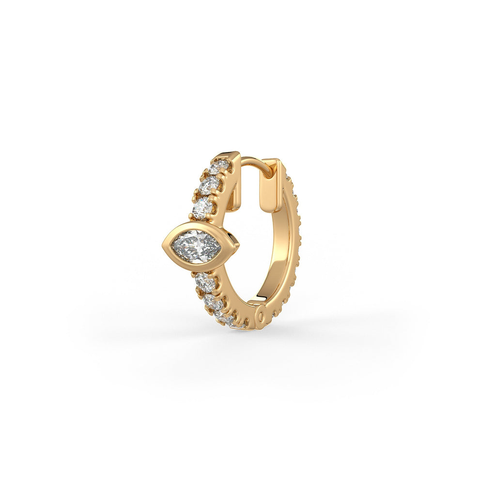 Boucles d'oreilles créoles en or jaune 18 carats, serties d'un diamant solitaire marquise de 0,35 carat (à l'unité), serties sur toute la longueur (10 mm), à porter au cartilage ou au lobe.