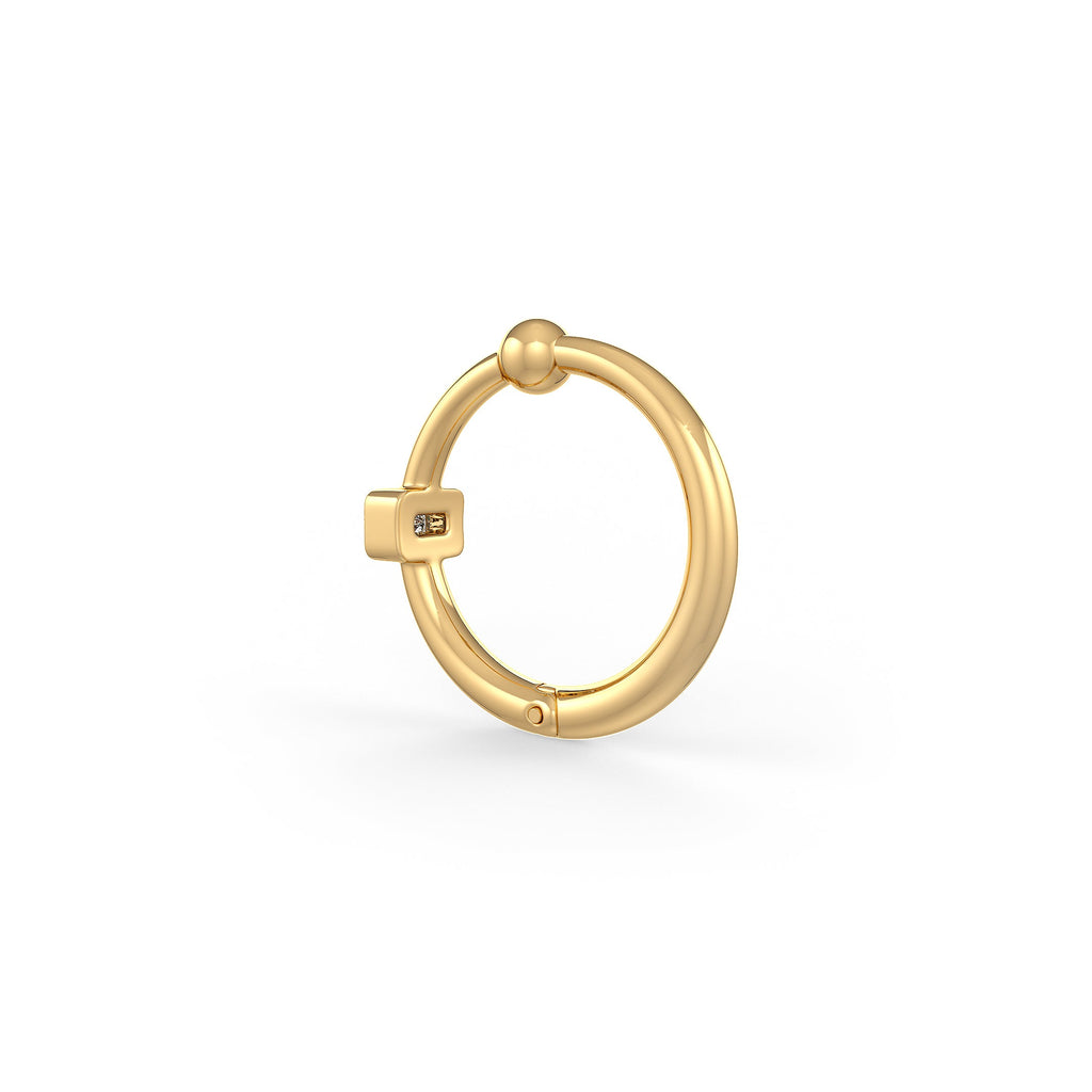 Baguette diamond nose ring in 18ct yellow gold