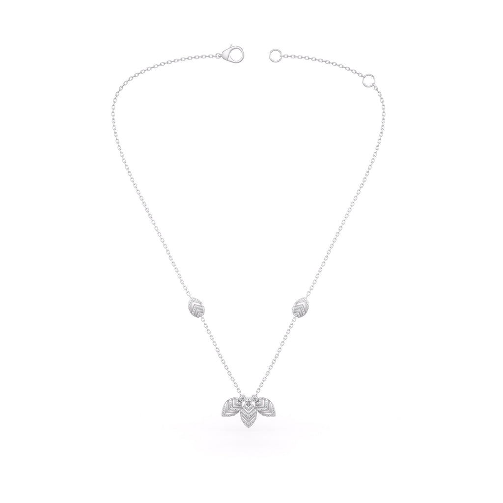 Collier en or blanc 18 carats serti de diamants 1,20 ct et orné de pétales de nénuphar.