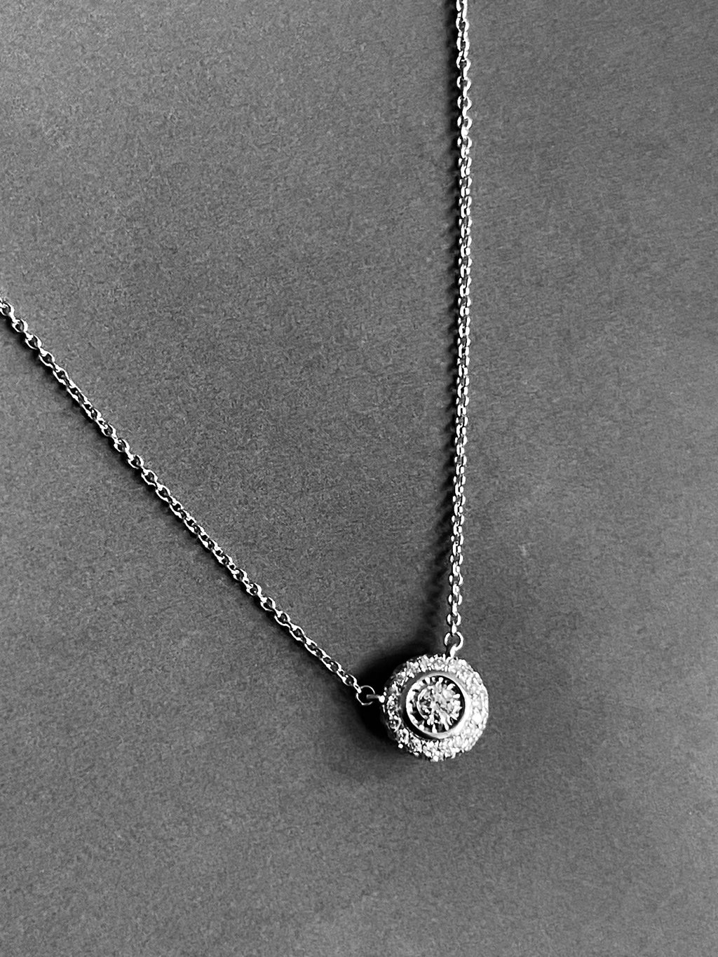 DIAMOND NECKLACE Round Halo 0.30ct IN 18CT WHITE GOLD