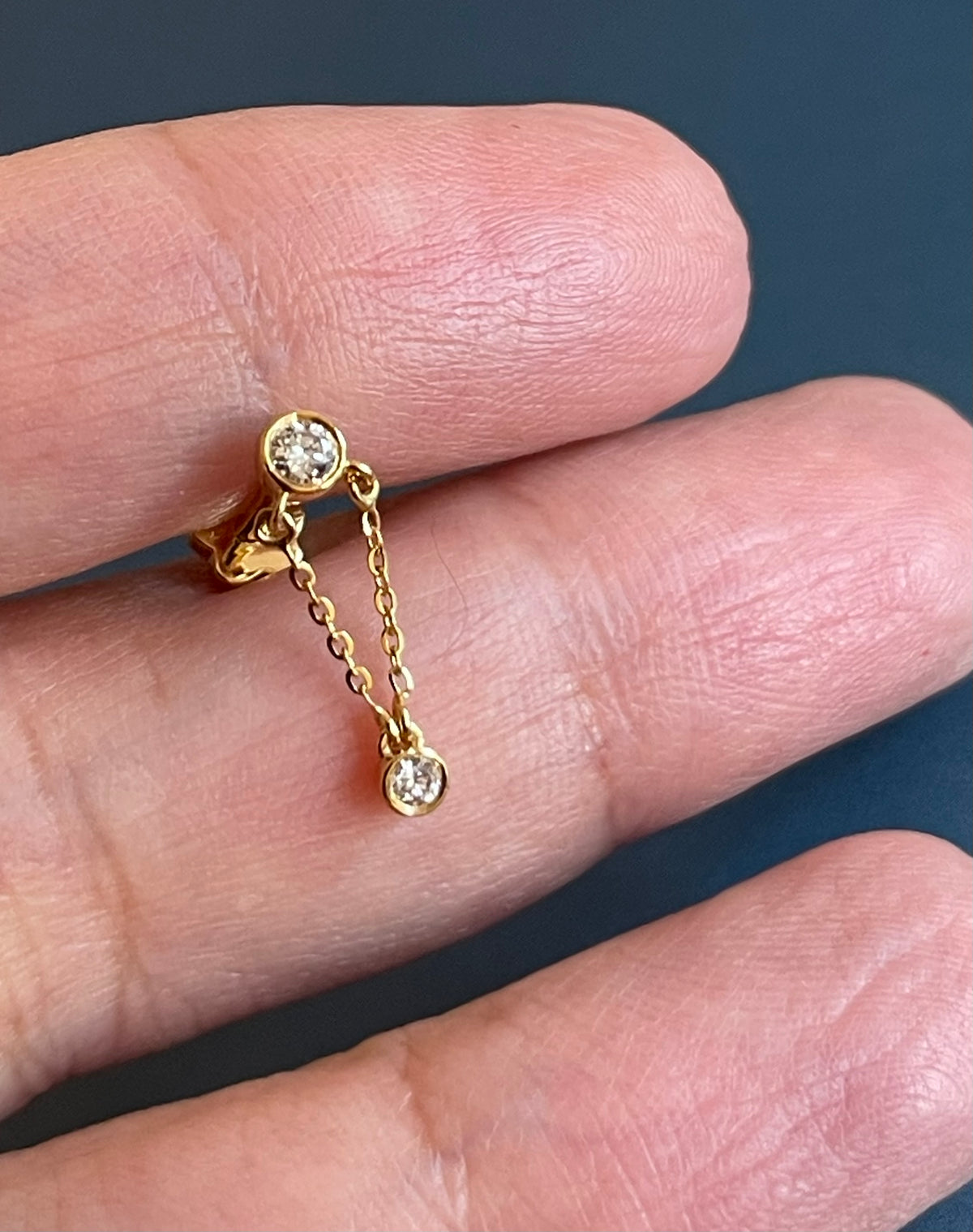 Cartilage diamond stud with chain drop