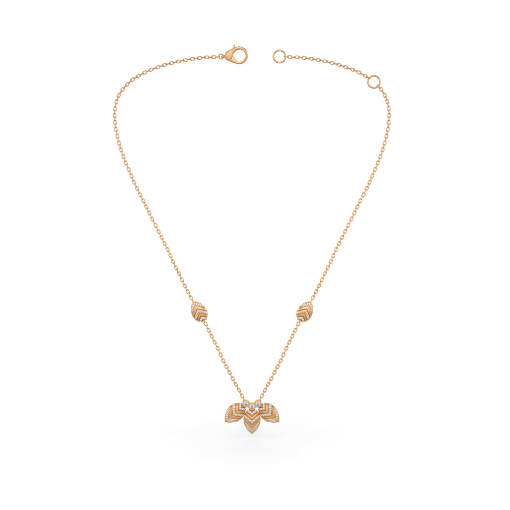 Collier en or rose 18 carats serti de diamants de 1,20 ct et orné de pétales de nénuphar.