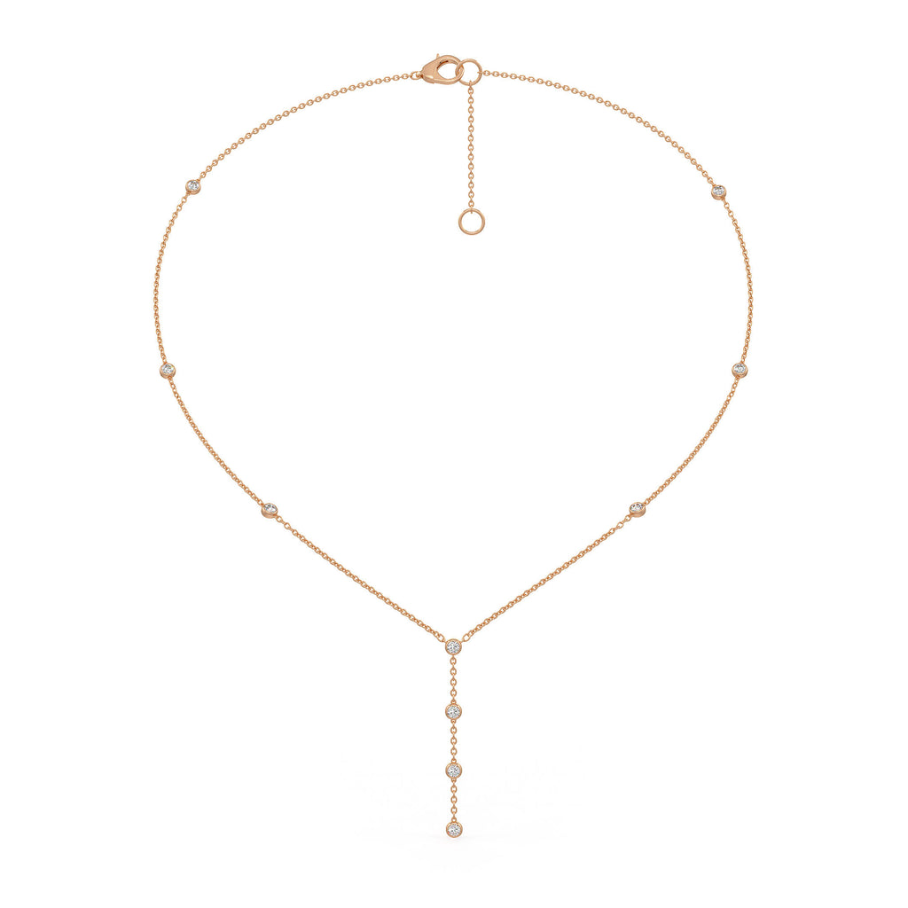 Beauté rosée : Collier sautoir à pétales de diamant