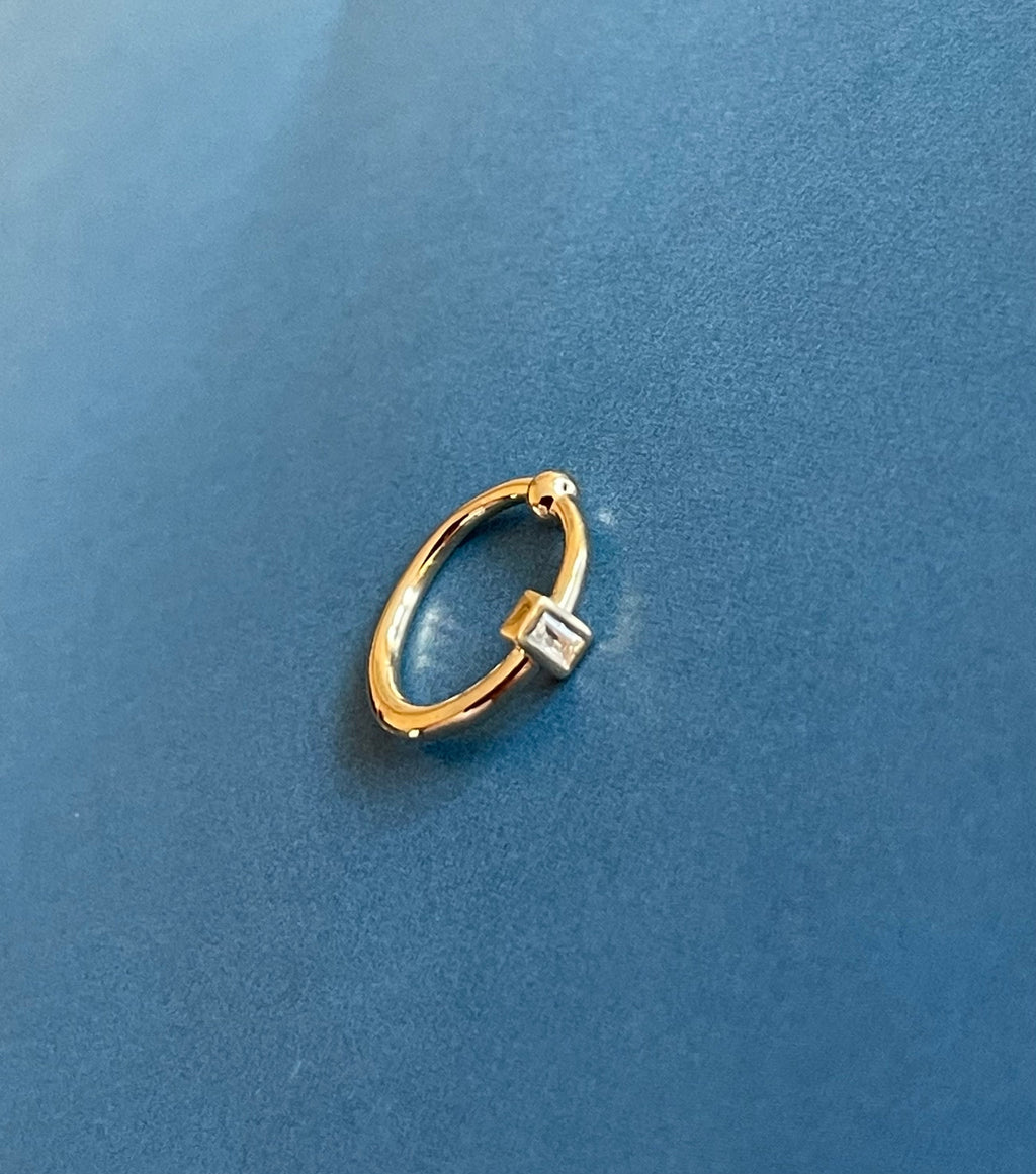 Gift-ready baguette diamond nose ring