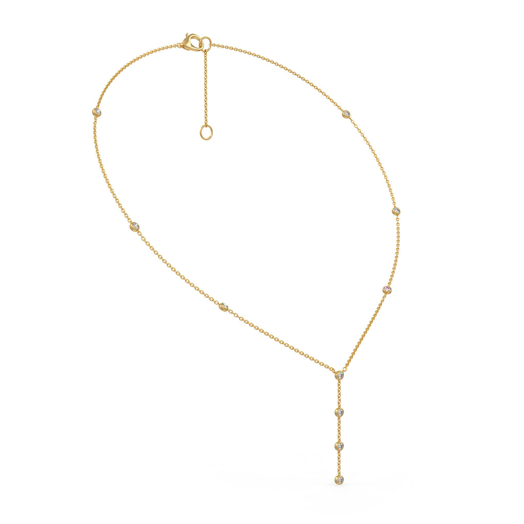 Élégance discrète : Collier sautoir en or jaune 18 carats et diamants