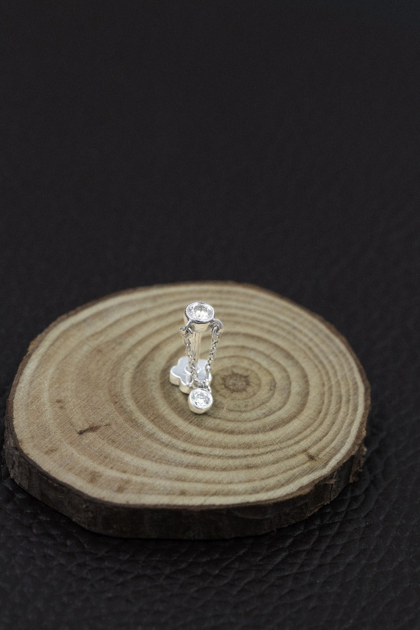 Chain drop stud in white gold