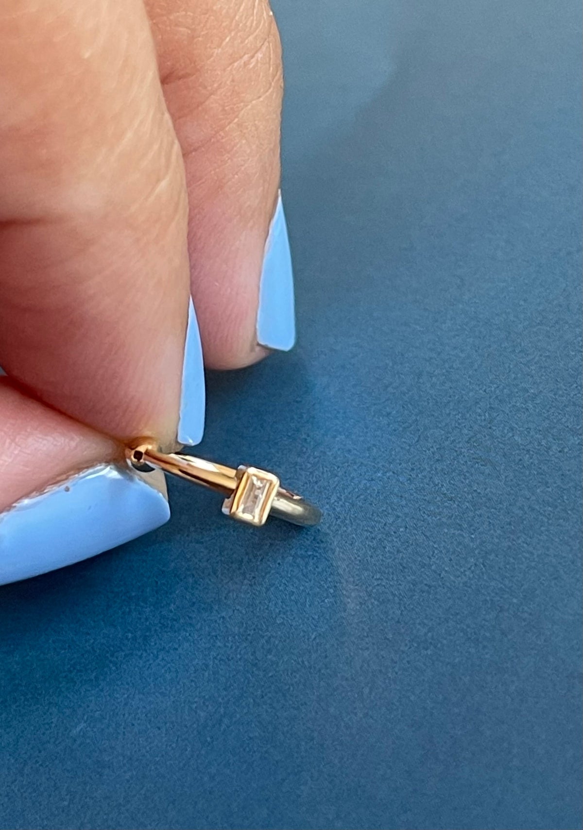 Luxury 18ct gold nose ring with diamonds