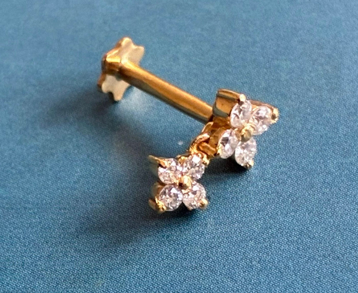 18ct yellow gold floral diamond nose stud