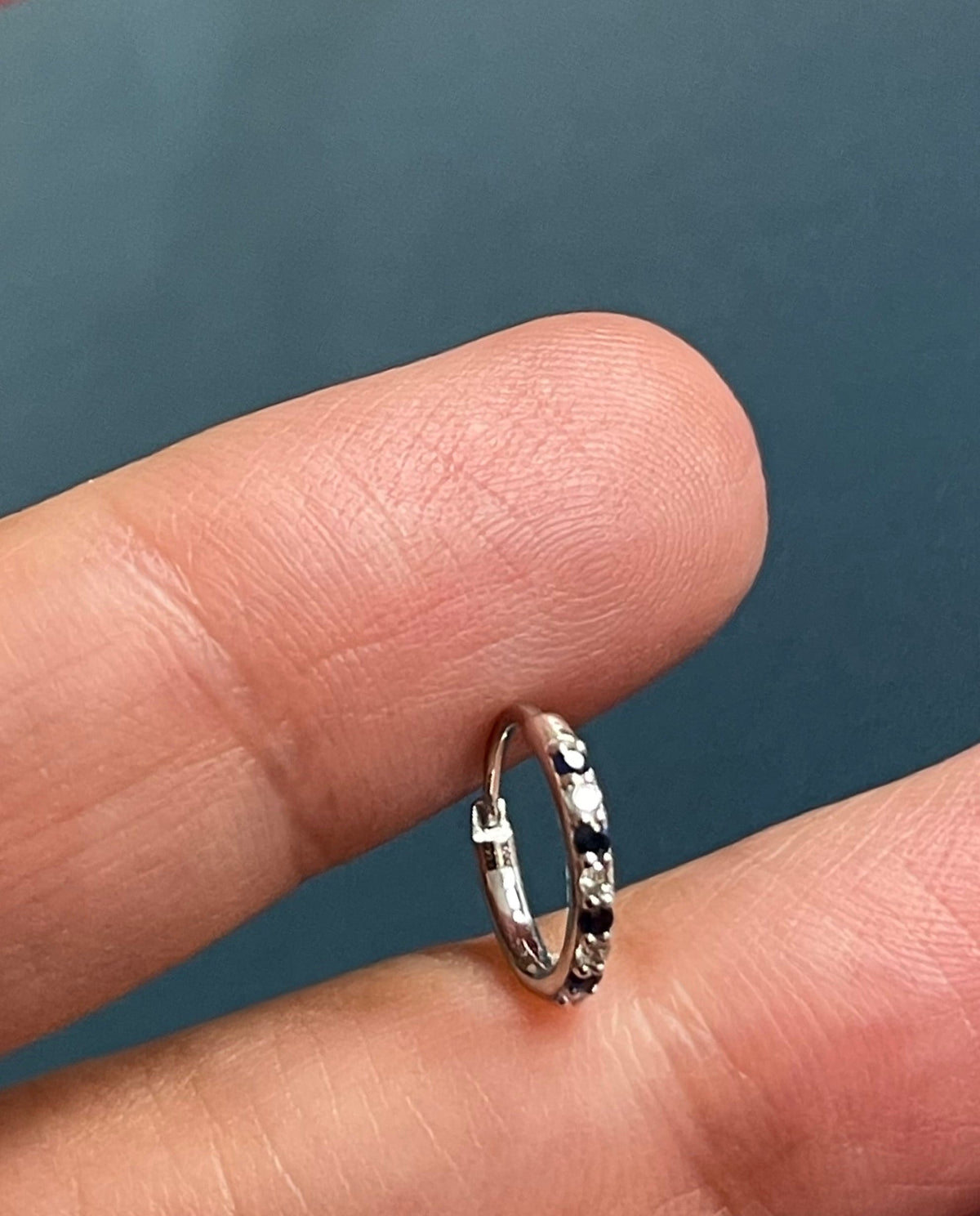 Skinny Diamond Sapphire Nose Hoop 18ct White Gold Piercing Gemstone Ring