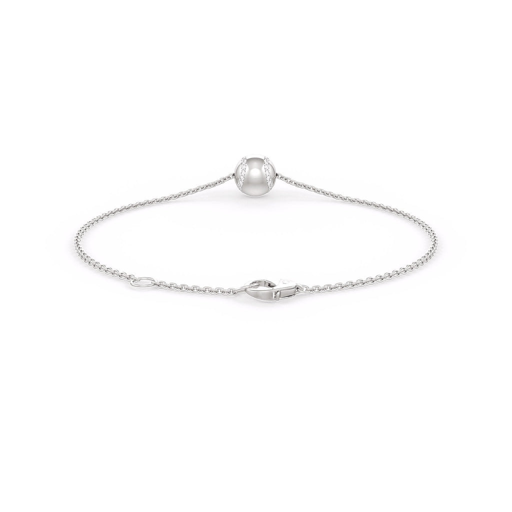 White bracelet with a single pearl