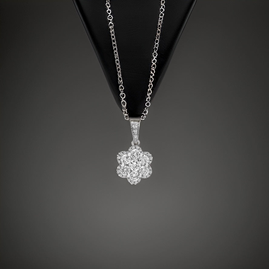 Pendentif en diamant blanc 18 carats, serti d'un motif floral de près de 1 carat (0,77 carat au total), avec chaîne.