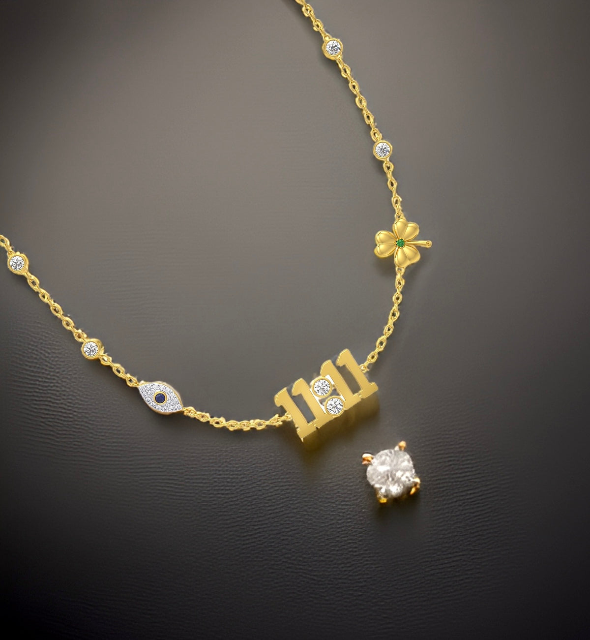 Collier Lucky Girl Manifest Diamond 1111 avec breloques trèfle et œil protecteur en or jaune 18 carats, vu dans VOGUE