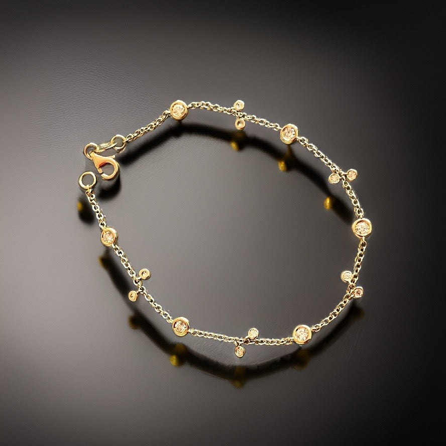Luxury diamond bracelet with 8 stones