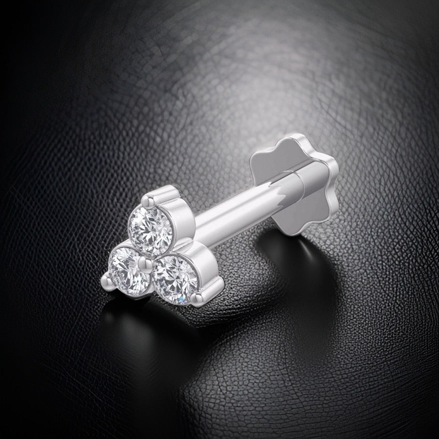 Nasenstecker „Trilogy“ mit drei Diamanten | 18 Karat Weißgold