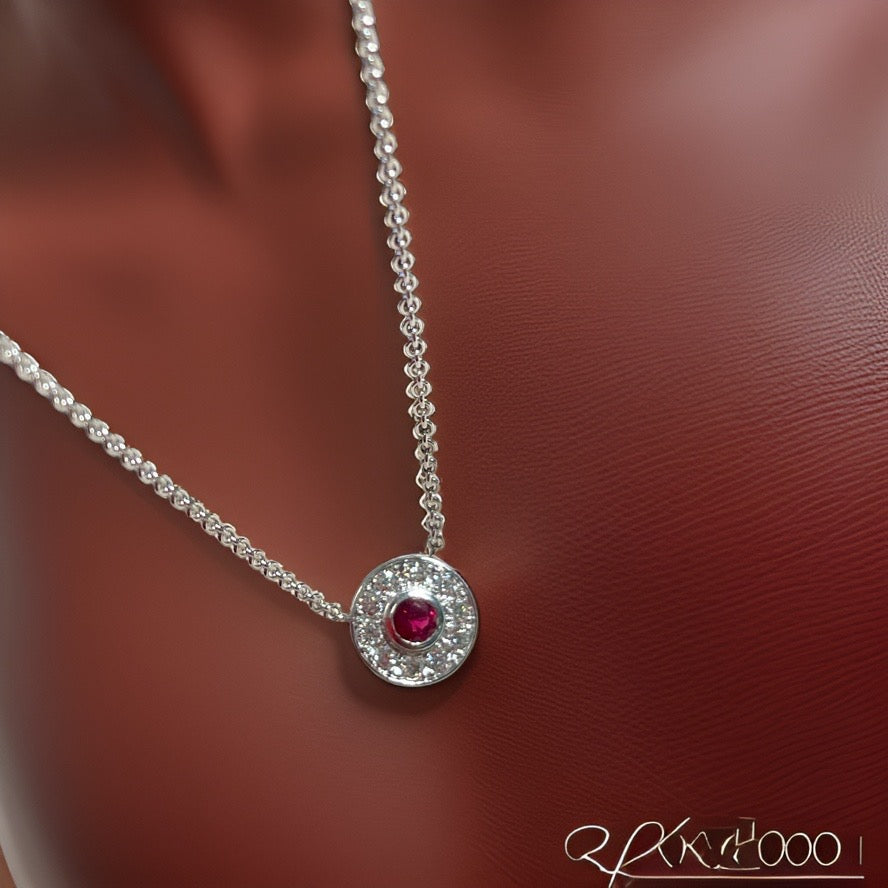 Collier cercle rubis et diamants en or blanc 18 carats par Türler Schmuck und Uhren