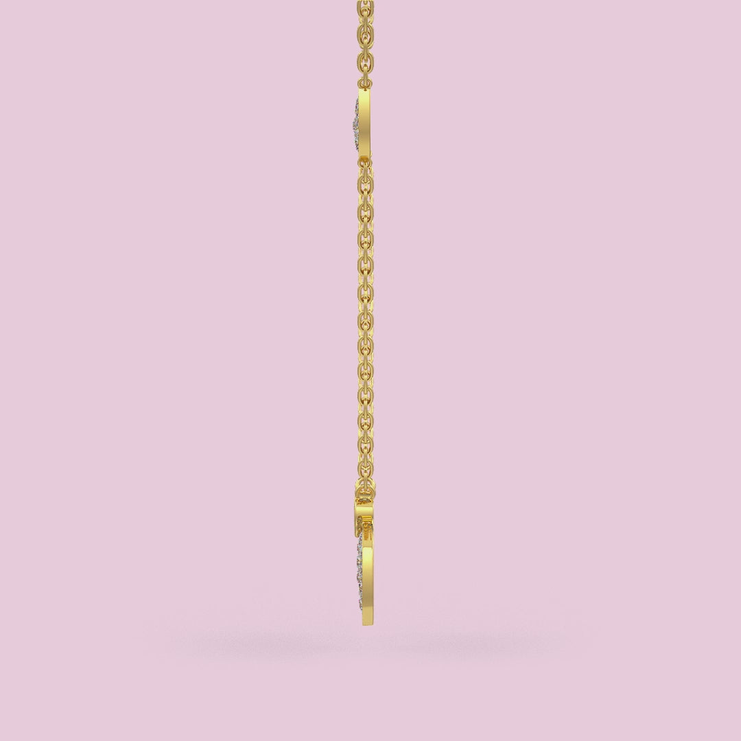 Collier en or jaune 18 carats serti de diamants de 1,40 ct et orné de pétales de nénuphar.