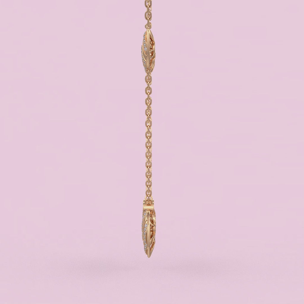 Collier en or rose 18 carats serti de diamants de 1,20 ct et orné de pétales de nénuphar.