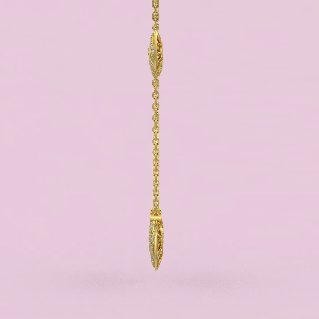 Collier en or jaune 18 carats serti de diamants de 1,20 ct, motif de pétales de nénuphar.