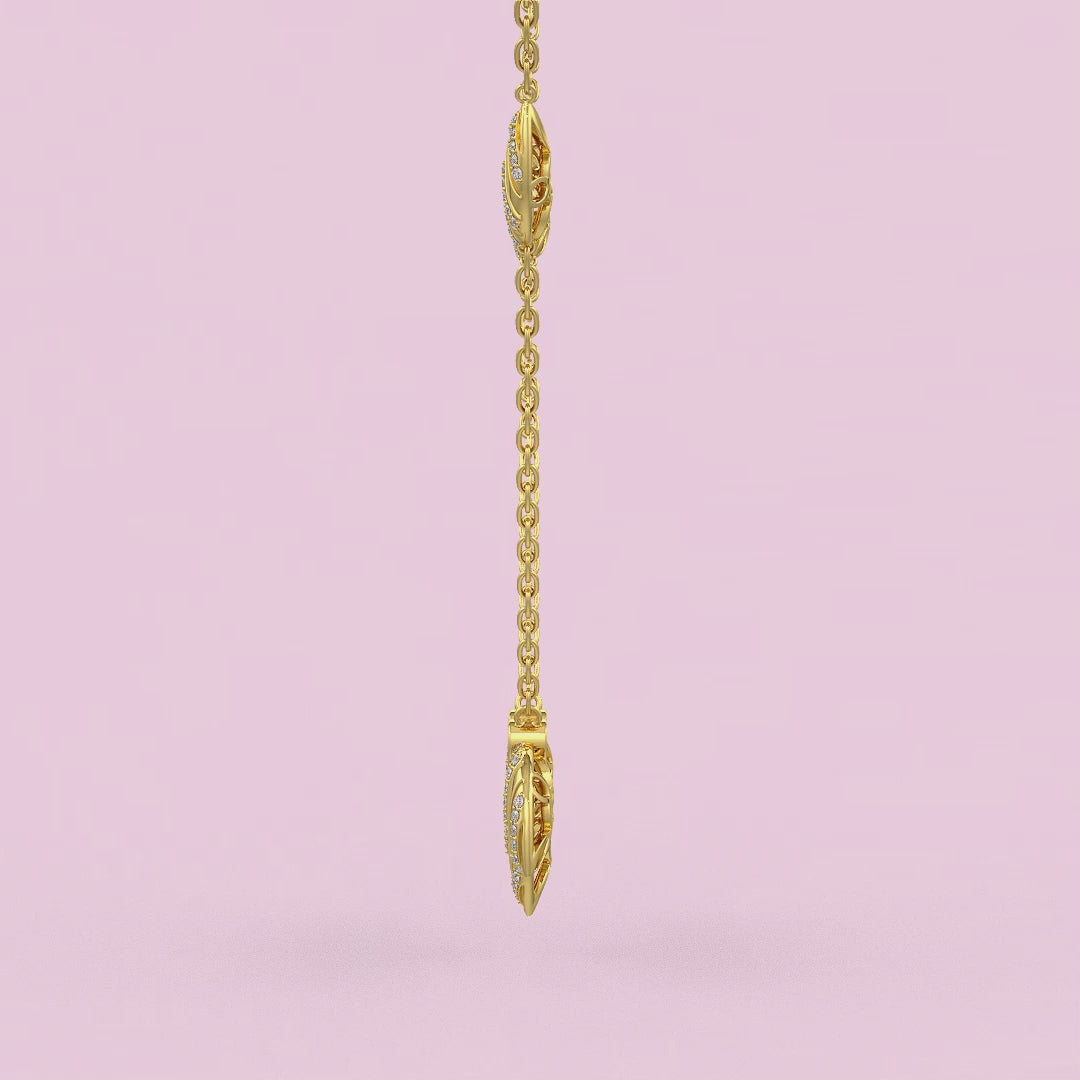 Collier en or jaune 18 carats serti de diamants de 1,20 ct, motif de pétales de nénuphar.