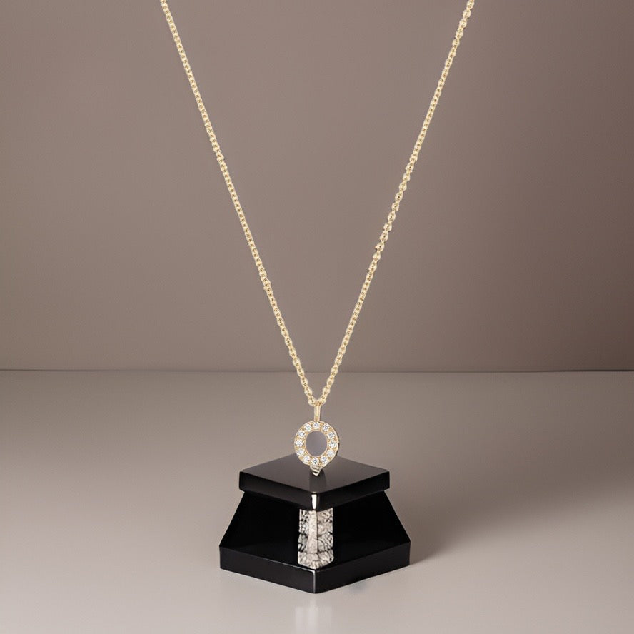 Cervin Blanc DIAMOND INITIAL O NECKLACE IN 18CT GOLD