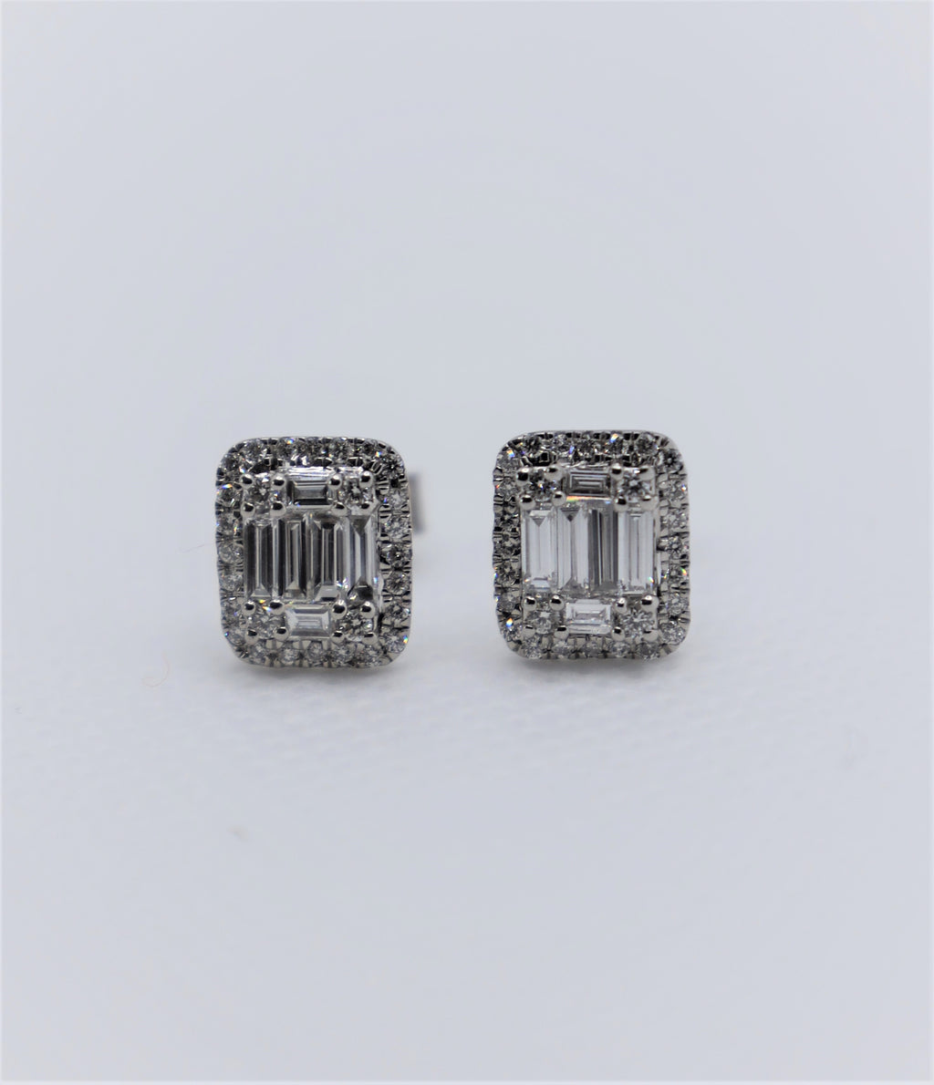Puces d'oreilles en or blanc serties de diamants (0,65 ct)