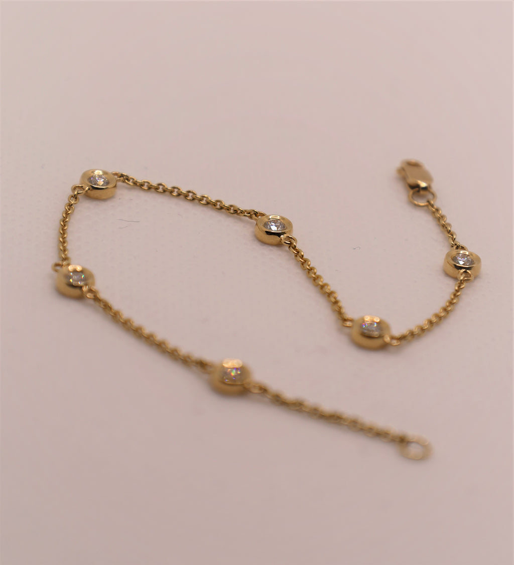 Bracelet en or jaune 18 carats serti de diamants (0,40 carat)