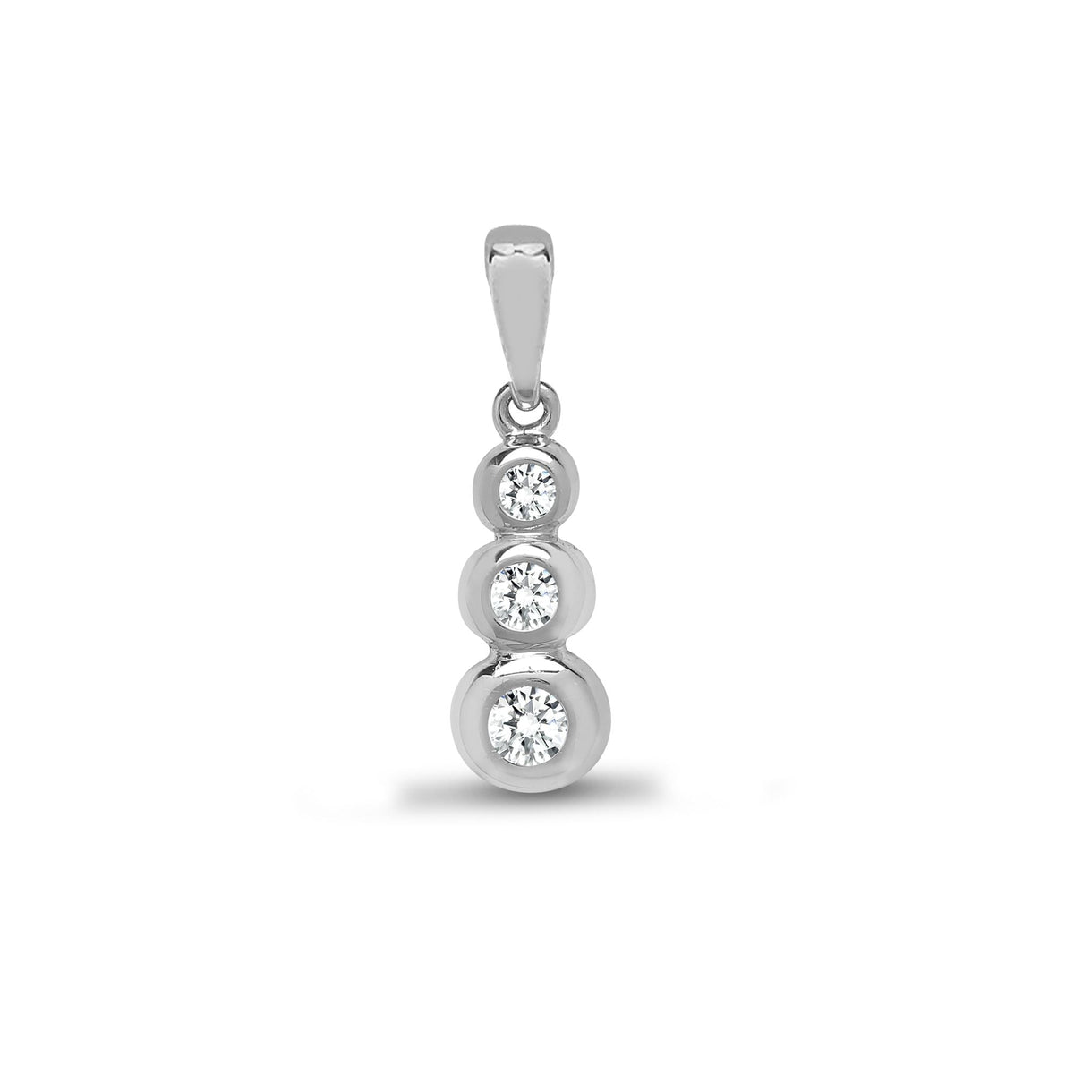 Pendentif en or blanc 18 carats serti de diamants