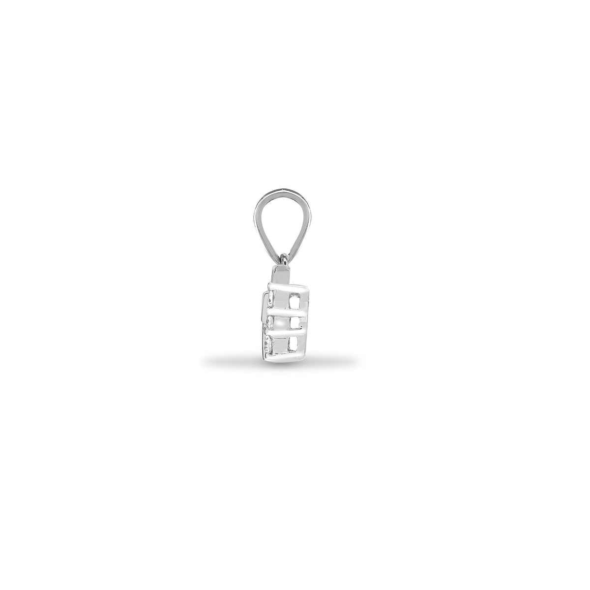 Pendentif en or blanc 18 carats serti de diamants