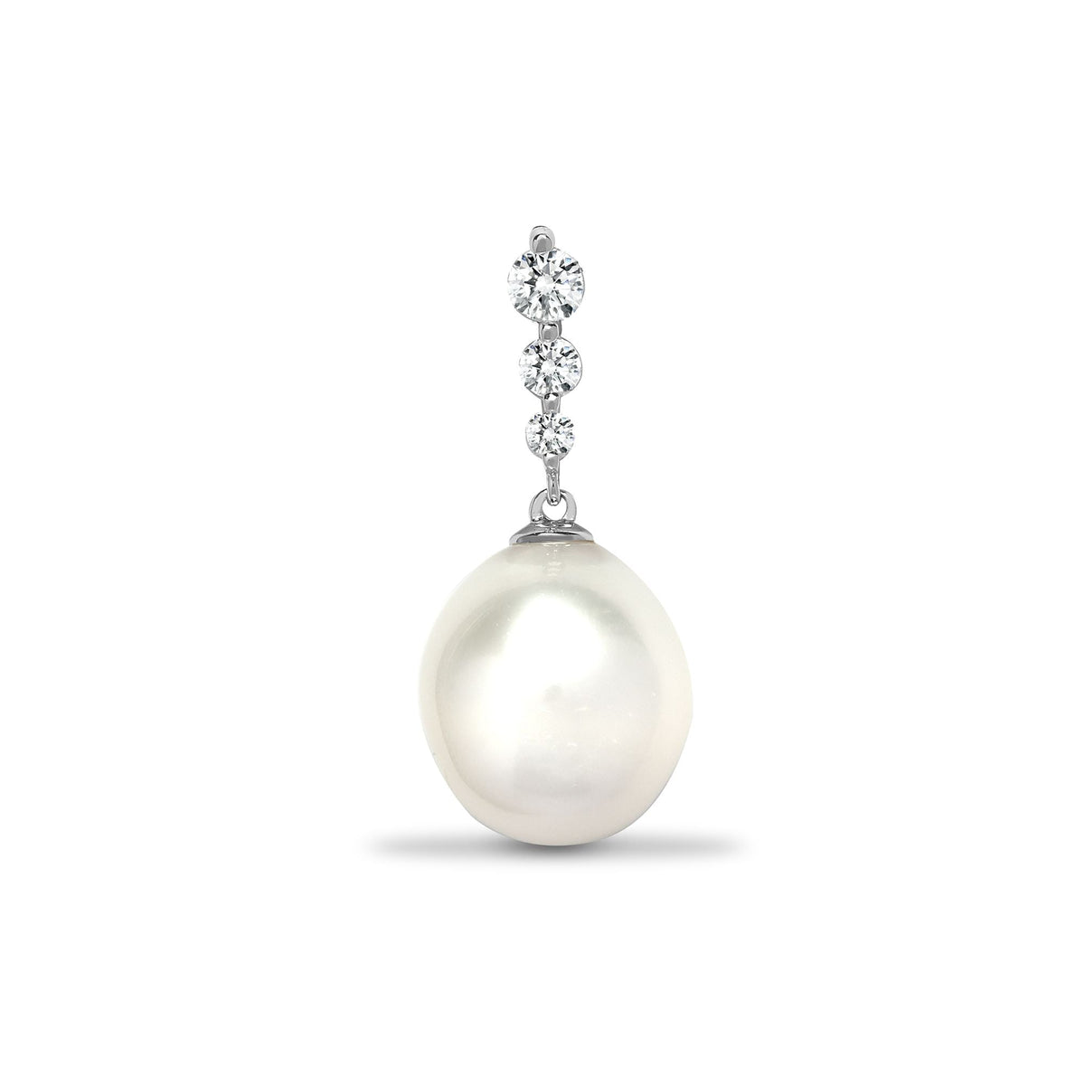 Pendentif en or blanc 18 carats, diamants et perles