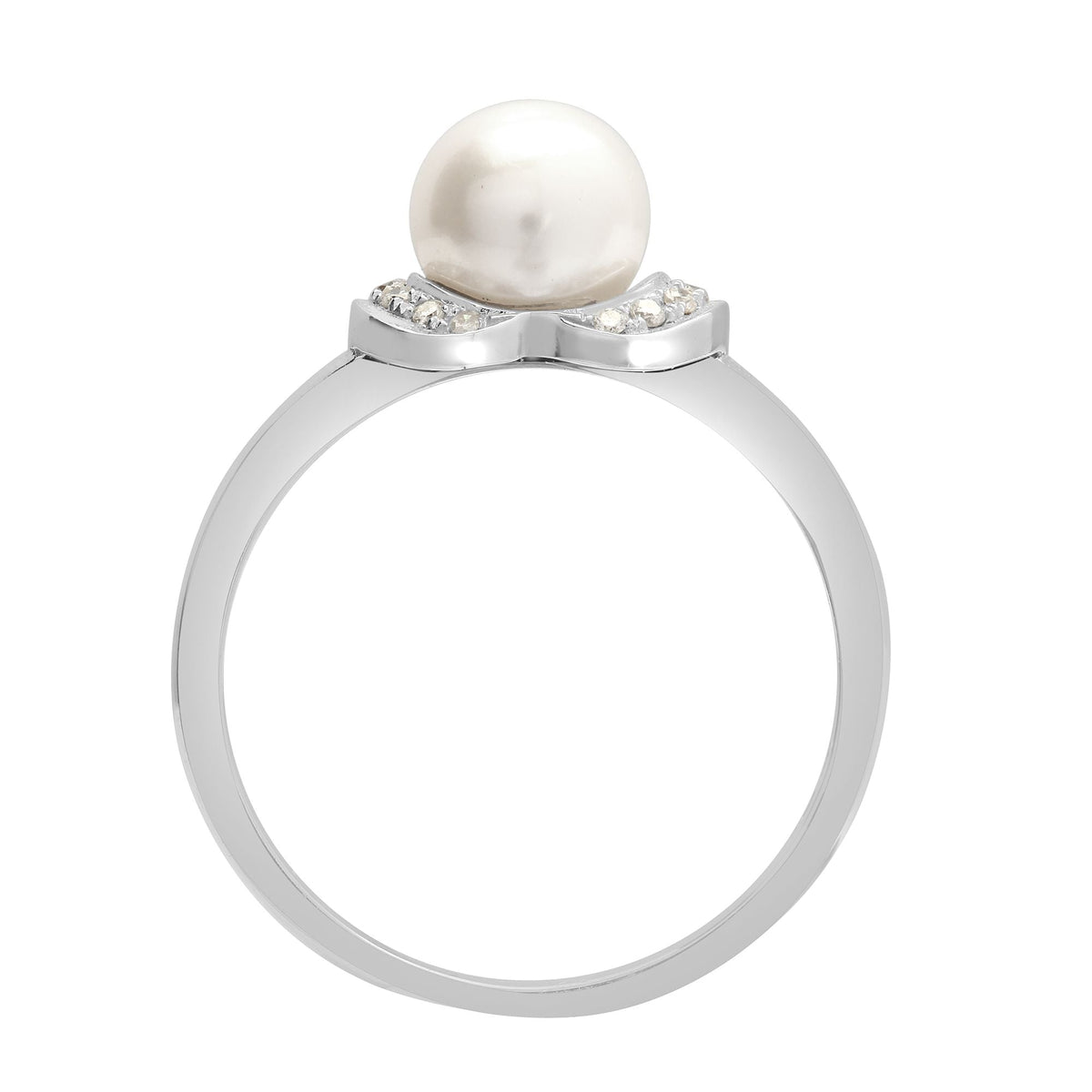 18ct White Gold Diamond And Pearl Ring