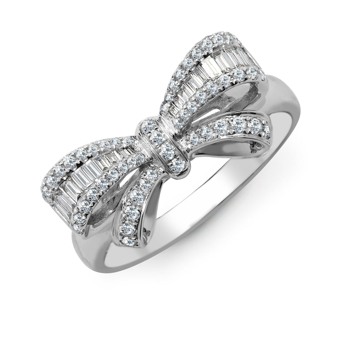Bague nœud en or blanc 18 carats, diamants taille brillant rond et baguette (0,46 carat).