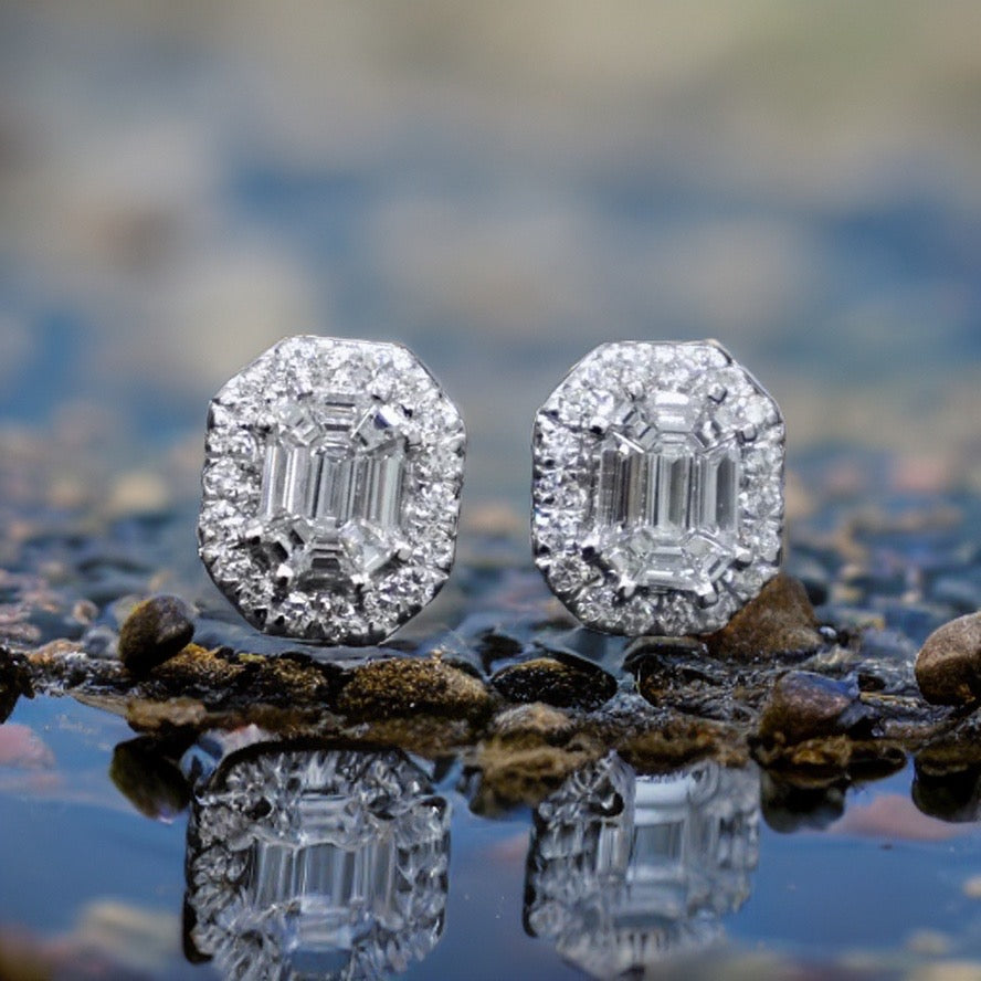 18ct White Gold Emerald Centre 1.40ctw Diamond Studs