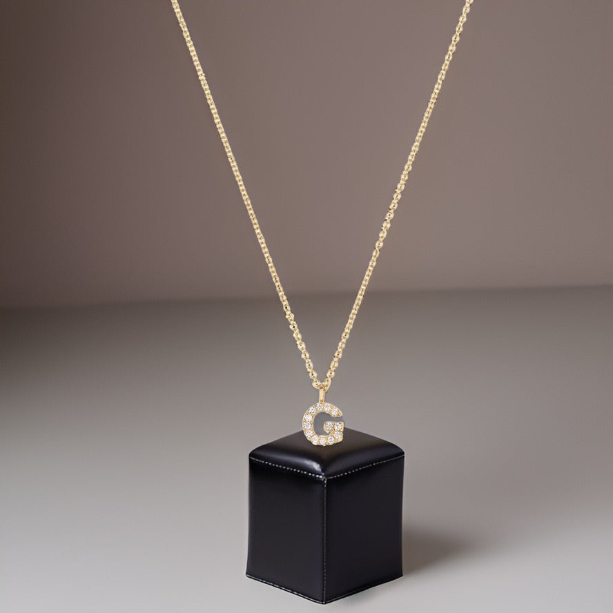 Cervin Blanc DIAMOND INITIAL G NECKLACE IN 18CT GOLD