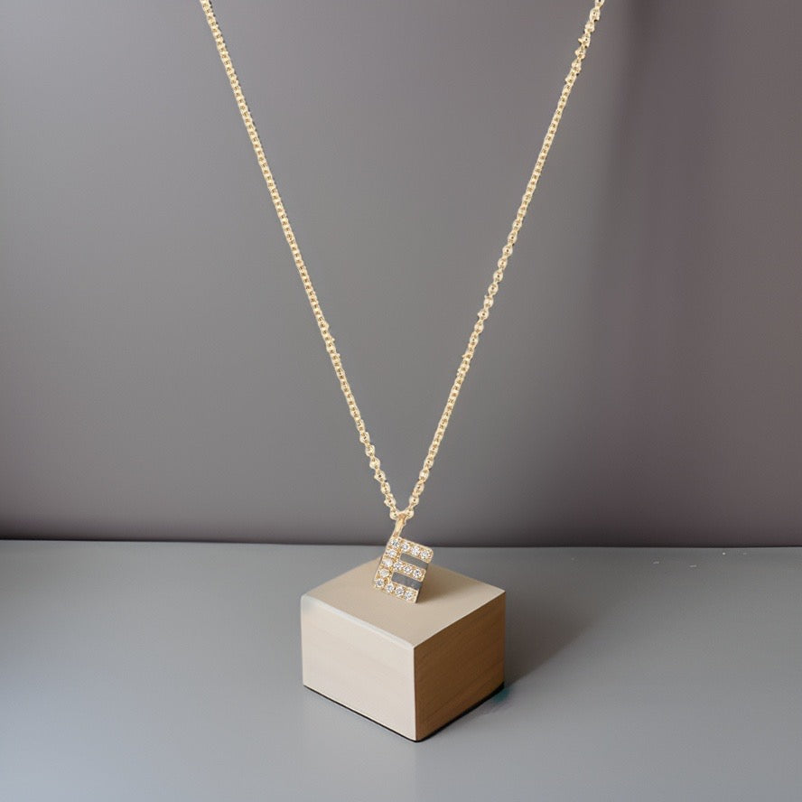 Cervin Blanc DIAMOND INITIAL E NECKLACE IN 18CT GOLD