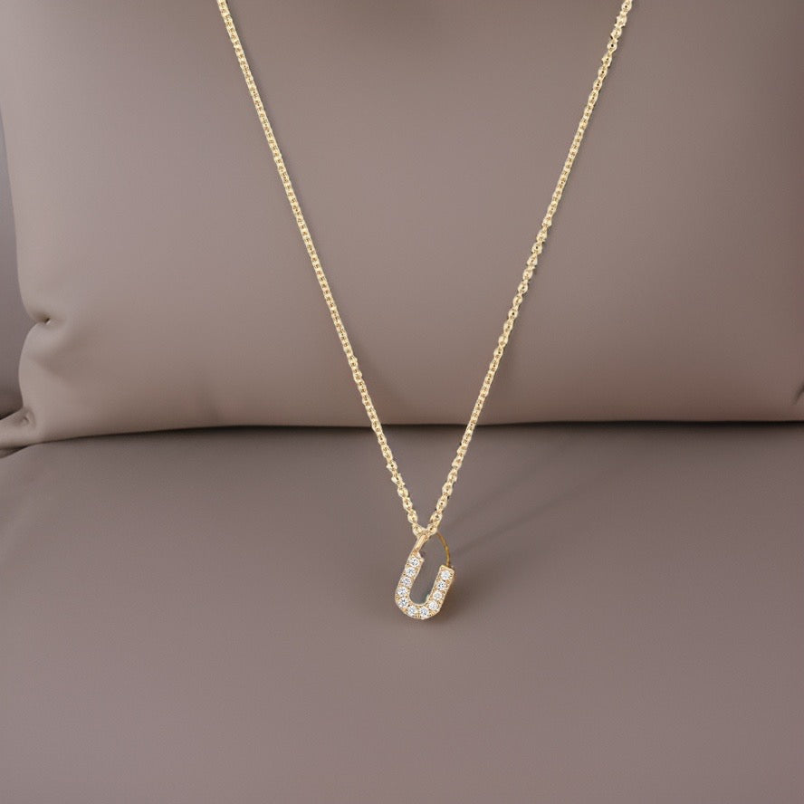 Cervin Blanc DIAMOND INITIAL U NECKLACE IN 18CT GOLD