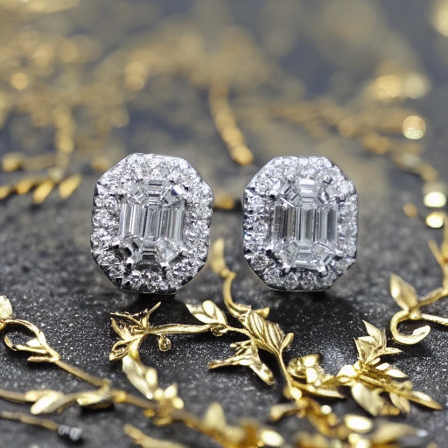 18ct White Gold Emerald Centre 1.40ctw Diamond Studs