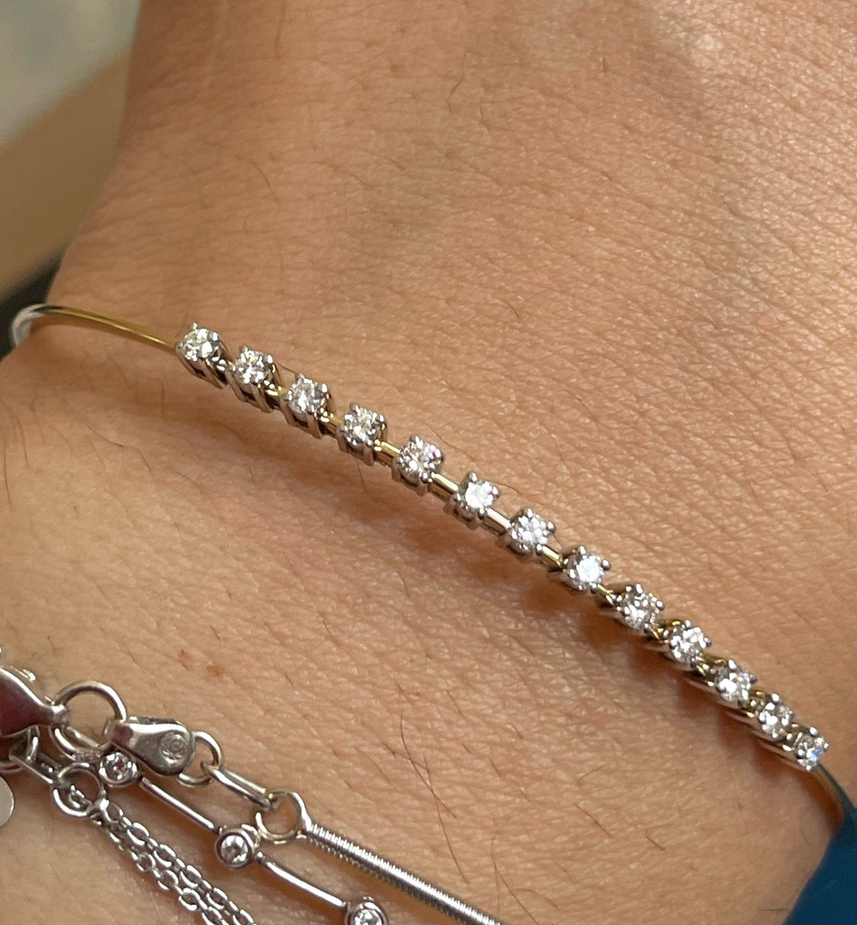 18ct Yellow Gold Diamond Bangle flexi claw set 0.45ct