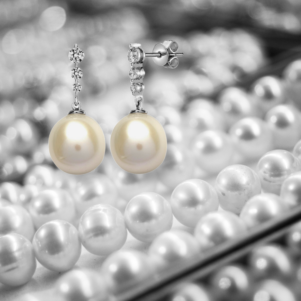 18ct White Gold Diamond And Pearl Earrings 0.37ct