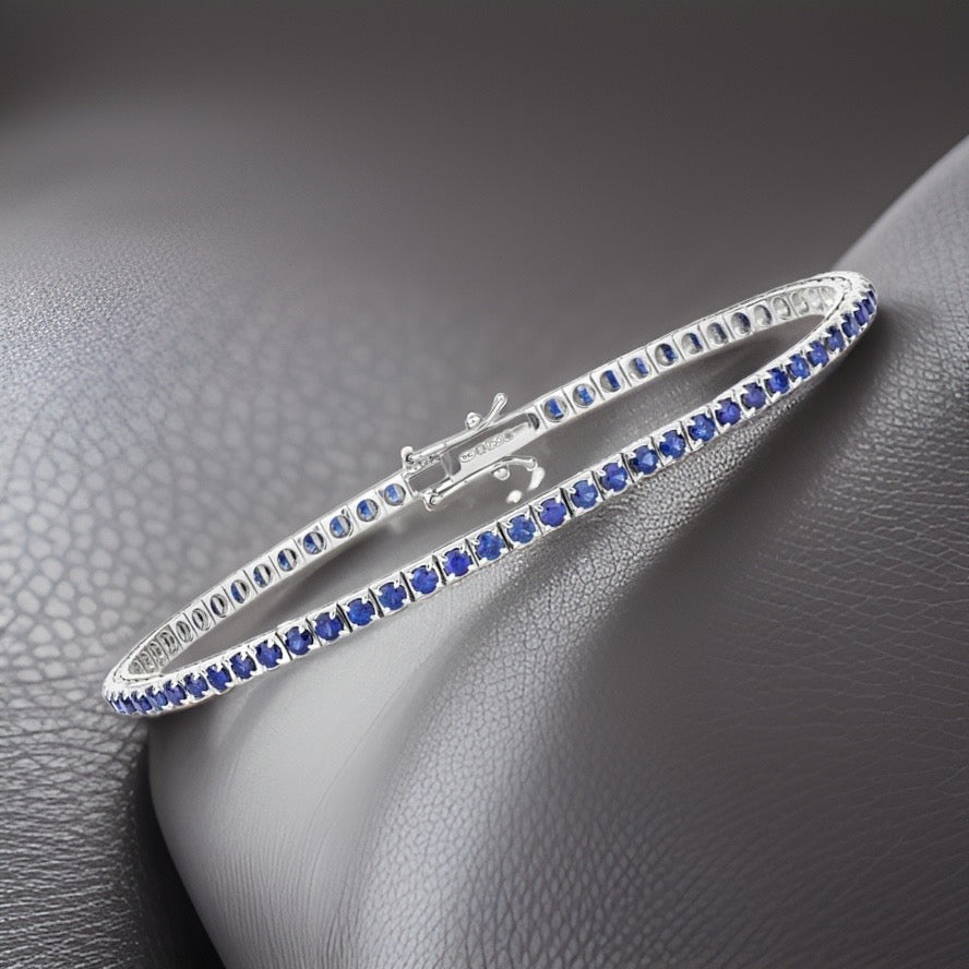 Sparkling 3.10ct sapphire white gold bracelet