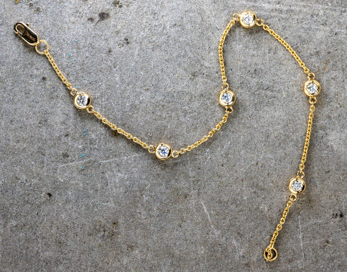 Bracelet en or jaune 18 carats serti de diamants (0,40 carat)