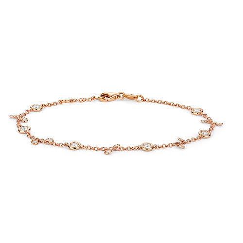 Chic bezel-set diamond bracelet in gold